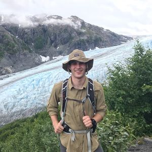 Meet your Posher, Aaron